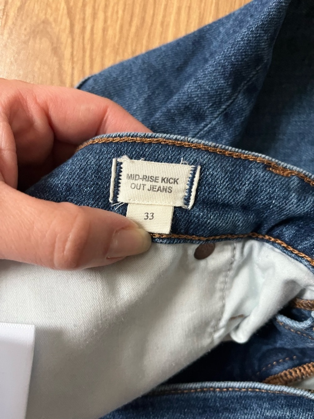 Madewell mid rise kick out jeans - Picture 12 of 15